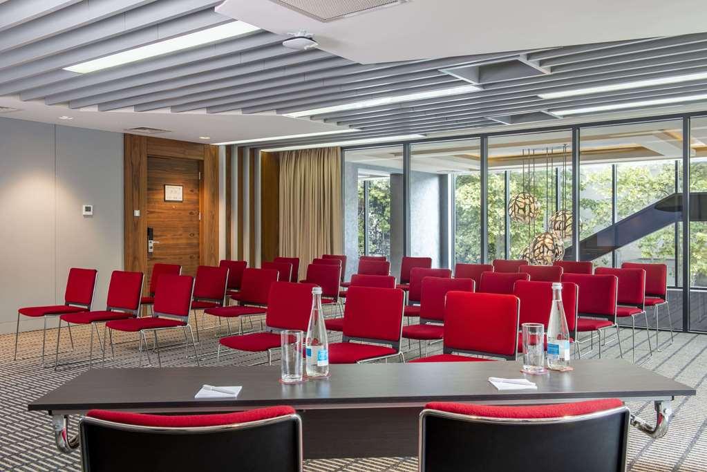 Ramada Encore טביליסי מתקנים תמונה